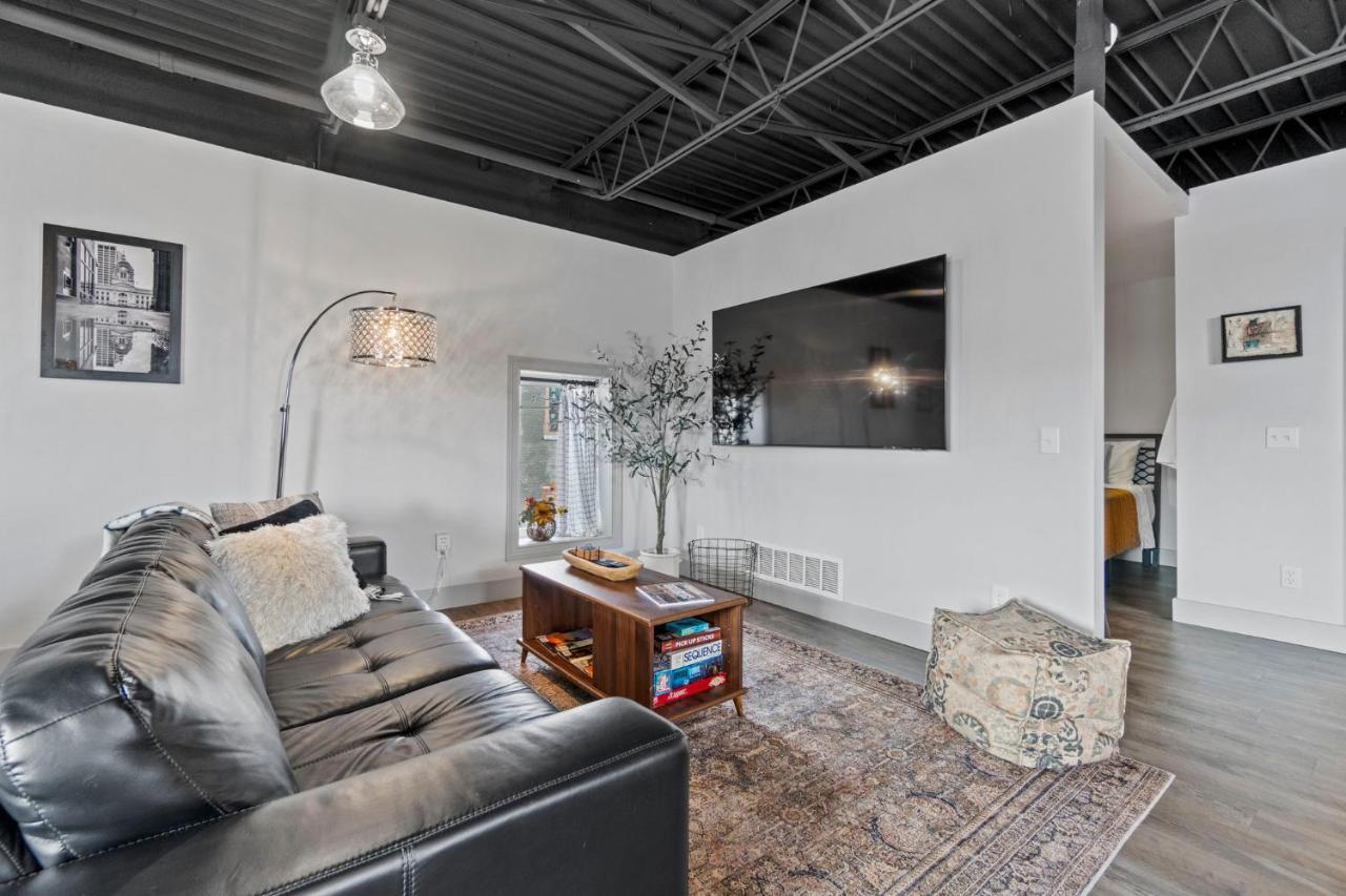 The 418. An 1866 Build With Modern Comforts Fort Wayne Exterior photo